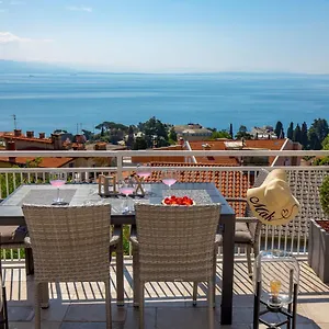 apartment-mak-opatija.in-istria.net/